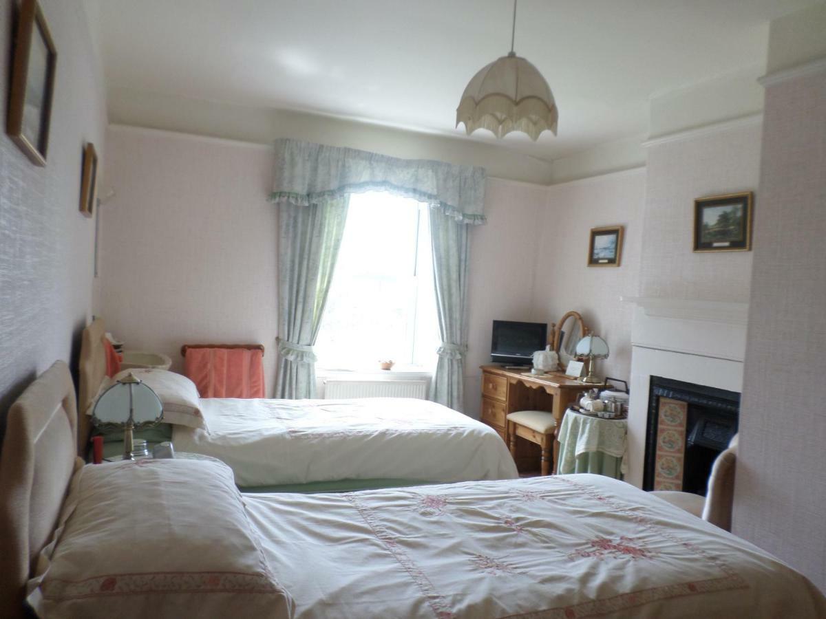 Hullerbank Bed & Breakfast Brampton  Bagian luar foto